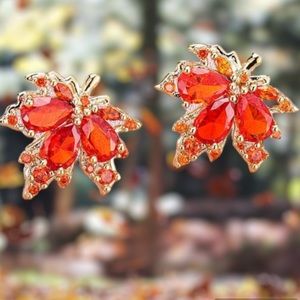 🍁 Red Maple Leaf Stud Earrings 🍁